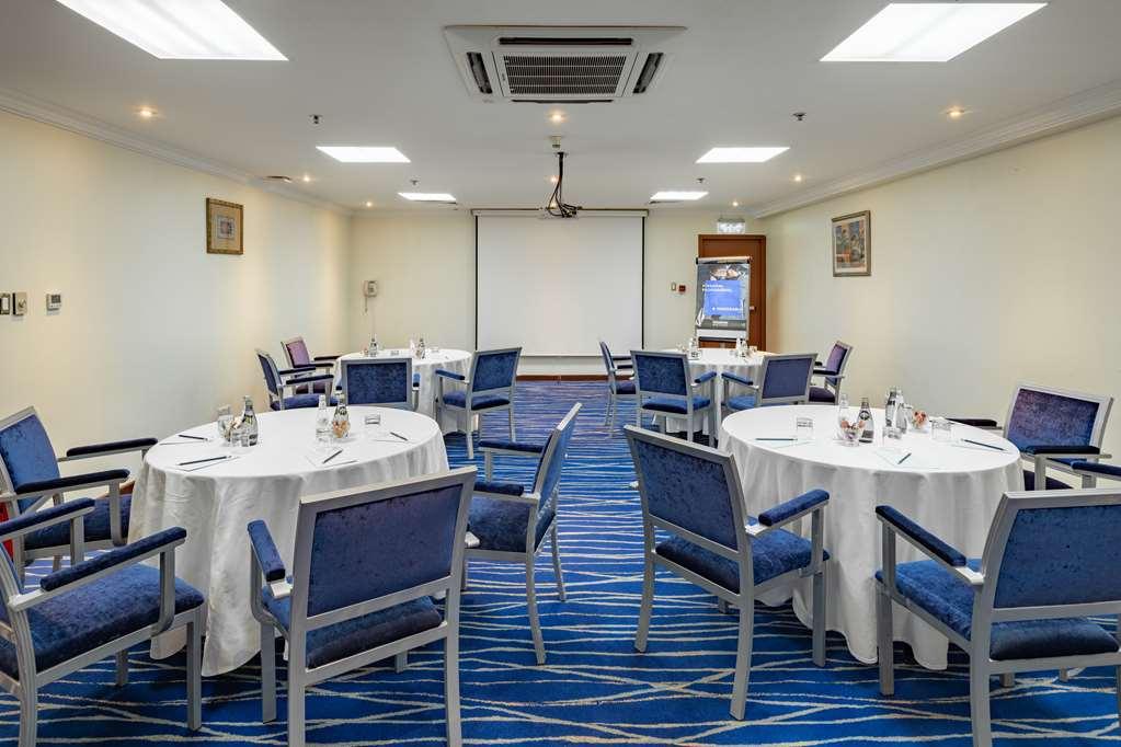 Radisson Blu Hotel, Yanbu Extérieur photo